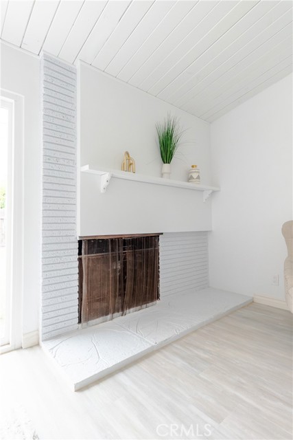 Detail Gallery Image 9 of 25 For 5921 Los Ramos Cir, Buena Park,  CA 90620 - 3 Beds | 2 Baths