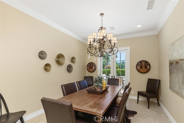 Detail Gallery Image 13 of 47 For 38441 Shoal Creek Dr, Murrieta,  CA 92562 - 4 Beds | 4/1 Baths