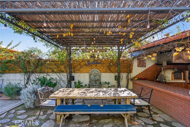 Detail Gallery Image 52 of 75 For 5526 Fulton, Sherman Oaks,  CA 91401 - 3 Beds | 3 Baths