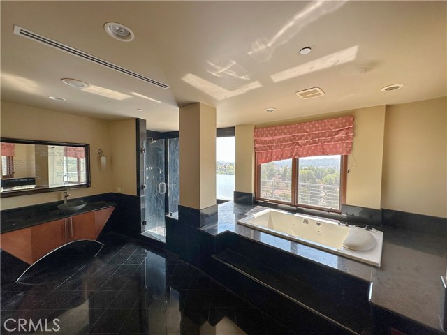 5077 Schumacher Road, Calabasas CA: https://media.crmls.org/medias/a5bd9f3e-cafa-413f-855c-67b7a62092fb.jpg
