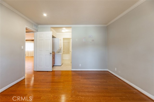 Detail Gallery Image 16 of 23 For 1015 E Spazier Ave #105,  Burbank,  CA 91502 - 2 Beds | 2 Baths