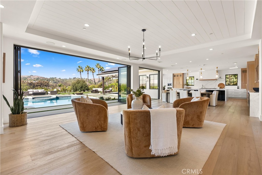 MLS #OC25251950 image #6