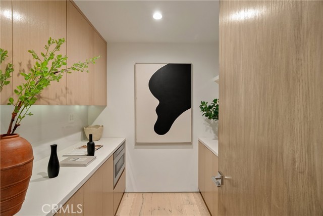 Detail Gallery Image 16 of 43 For 4242 Vantage Ave, Studio City,  CA 91604 - 5 Beds | 4/1 Baths