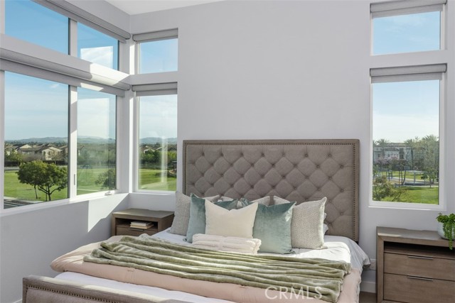 Detail Gallery Image 20 of 40 For 430 Transport, Tustin,  CA 92782 - 4 Beds | 3/1 Baths