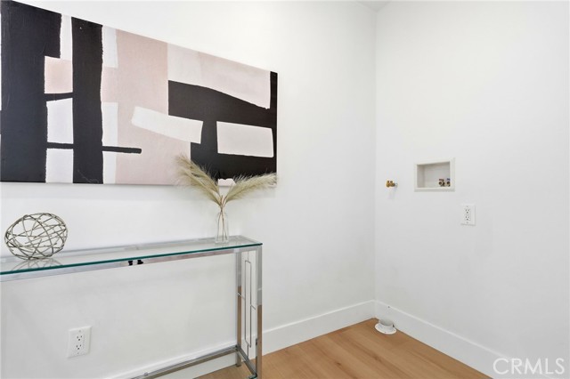 Detail Gallery Image 30 of 58 For 829 N Valley, Burbank,  CA 91505 - 2 Beds | 2 Baths