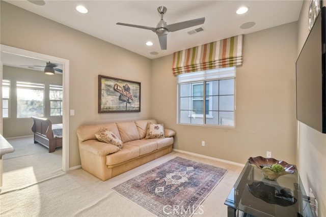 Detail Gallery Image 16 of 43 For 2076 Blue Oak Ln, Vista,  CA 92084 - 3 Beds | 2/1 Baths