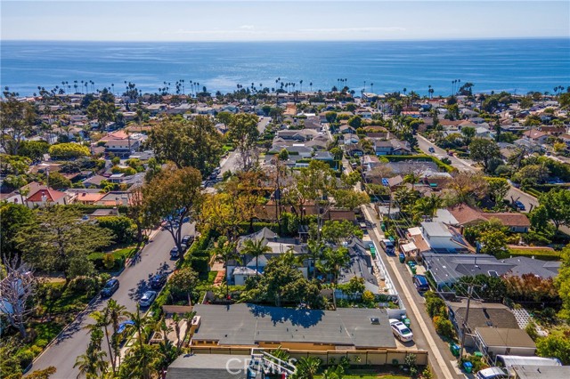 464 LOCUST, Laguna Beach CA: https://media.crmls.org/medias/a5bffedb-0e6e-4d70-8771-c13011d6c0fc.jpg