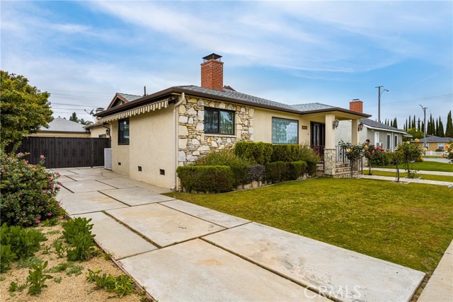 MLS# OC23080674