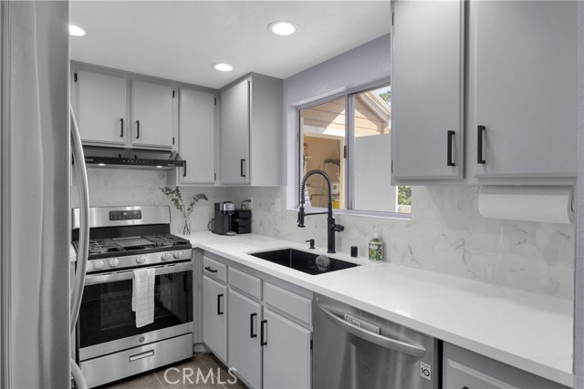 Detail Gallery Image 6 of 23 For 10335 W Briar Oaks a,  Stanton,  CA 90680 - 2 Beds | 2 Baths