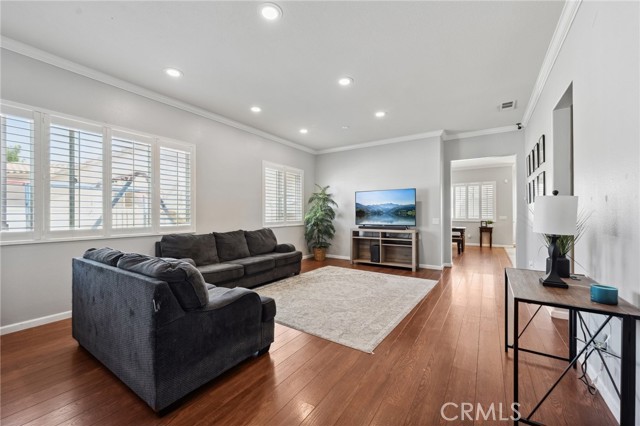 10237 Cotoneaster Street, Apple Valley CA: https://media.crmls.org/medias/a5c041d4-d689-4d93-a174-fe4f43890b7c.jpg