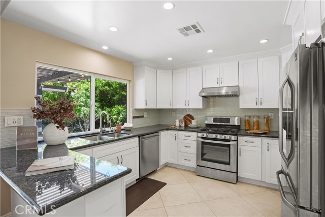 854 Rim Crest, Westlake Village CA: https://media.crmls.org/medias/a5c106b9-7cb7-42d6-9562-ddffb71d0ae4.jpg