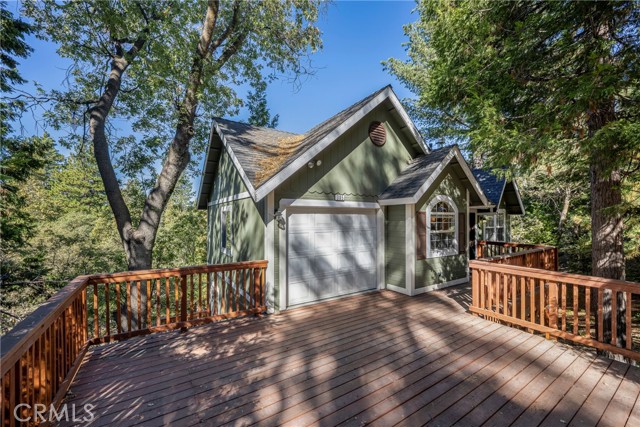 Detail Gallery Image 1 of 44 For 305 Summit Rd, Lake Arrowhead,  CA 92352 - 3 Beds | 2 Baths