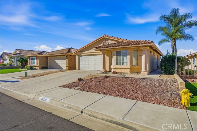 Detail Gallery Image 3 of 31 For 28281 via Cascadita, Menifee,  CA 92585 - 2 Beds | 2 Baths