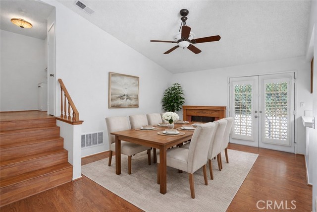 Detail Gallery Image 8 of 37 For 26389 Rainbow Glen Dr, Newhall,  CA 91321 - 2 Beds | 2 Baths