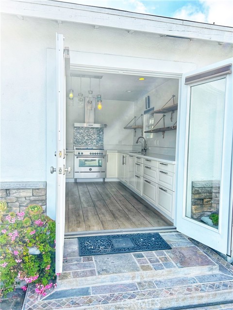 Detail Gallery Image 3 of 13 For 33855 Golden Lantern St, Dana Point,  CA 92629 - 3 Beds | 1/1 Baths