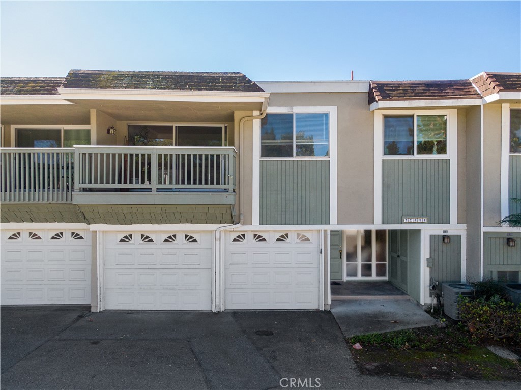 22482 Caminito Esteban