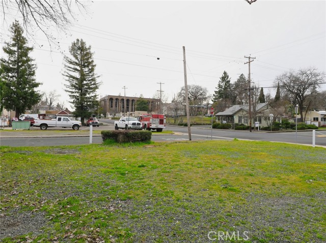 150 5th Street, Lakeport, California 95453, ,Commercial Sale,For Sale,150 5th Street,CRLC25051327