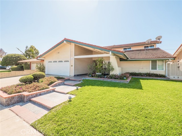 9200 Buttercup Ave, Fountain Valley, CA 92708