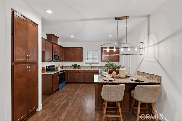 Detail Gallery Image 8 of 36 For 236 Montage Dr, Merced,  CA 95348 - 5 Beds | 4 Baths