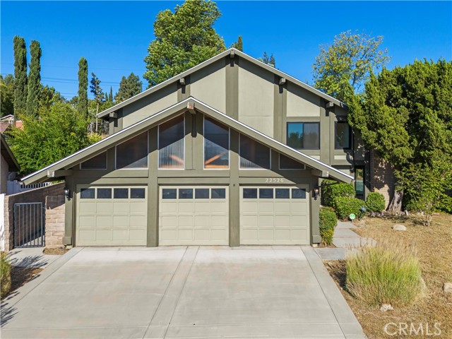 22526 Napa St, West Hills CA: https://media.crmls.org/medias/a5c4e73f-eb28-4674-9f0b-4be92df6eb53.jpg