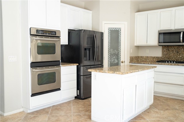 Detail Gallery Image 29 of 56 For 36719 Torrey Pines Dr., Beaumont,  CA 92223 - 4 Beds | 2/1 Baths