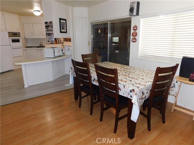 2200 W Wilson Street, Banning CA: https://media.crmls.org/medias/a5c5025a-d4ac-4385-a3a8-825e8d1048e5.jpg