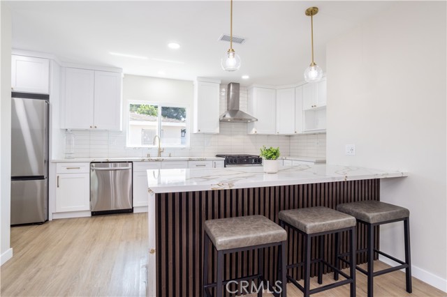 Detail Gallery Image 6 of 33 For 20341 Schoenborn St, Winnetka,  CA 91306 - 3 Beds | 2 Baths