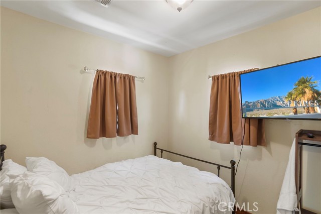 29251 Lake Brook Avenue, Cedar Glen CA: https://media.crmls.org/medias/a5c5df96-94e6-451c-b79b-b9c31476317f.jpg