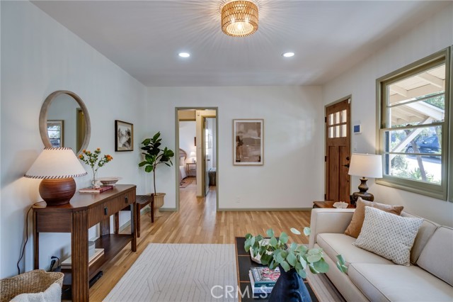 Detail Gallery Image 14 of 50 For 1901 Phillips Way, Los Angeles,  CA 90042 - 2 Beds | 1 Baths