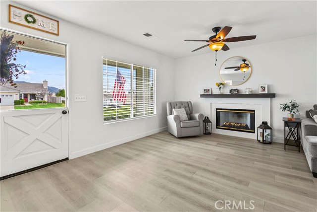 Detail Gallery Image 4 of 26 For 27376 Mystical Springs Dr, Corona,  CA 92883 - 3 Beds | 2 Baths