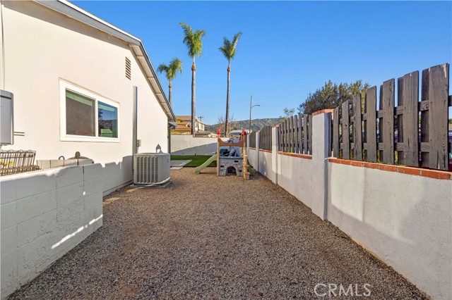Detail Gallery Image 43 of 64 For 2178 Cheam Ave, Simi Valley,  CA 93063 - 3 Beds | 2 Baths