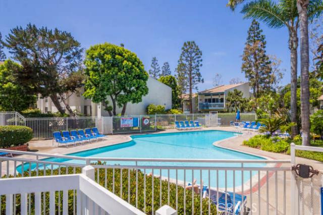 649 Prospect Avenue, Redondo Beach, California 90277, 2 Bedrooms Bedrooms, ,2 BathroomsBathrooms,Residential,Sold,Prospect,SB14132096