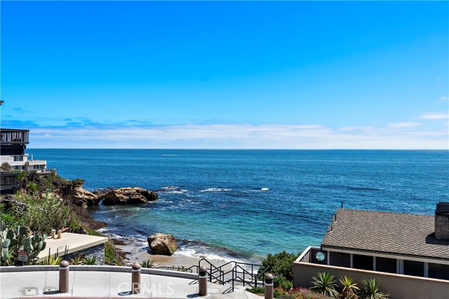 Detail Gallery Image 45 of 61 For 154 Pearl St, Laguna Beach,  CA 92651 - 3 Beds | 3 Baths