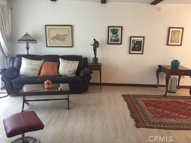 8694 Villa La Jolla Drive, La Jolla CA: https://media.crmls.org/medias/a5ca61f1-85b9-4b7b-bad8-592d8ecec6ae.jpg