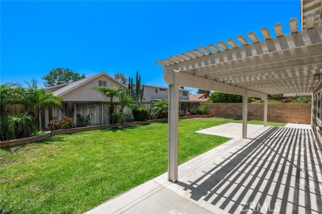 14652 Devonshire Avenue, Tustin CA: https://media.crmls.org/medias/a5ca6f4c-ee71-4294-bd98-ea0c3e75826e.jpg