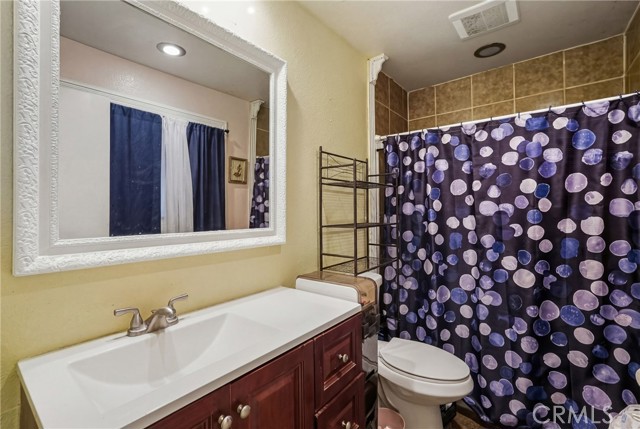 Detail Gallery Image 19 of 27 For 10531 Elm, Bloomington,  CA 92316 - 3 Beds | 2 Baths