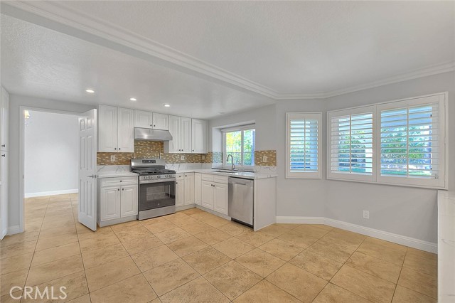 21853 E Snow Creek, Walnut CA: https://media.crmls.org/medias/a5cc3f38-096c-44ad-b292-555cc587db04.jpg