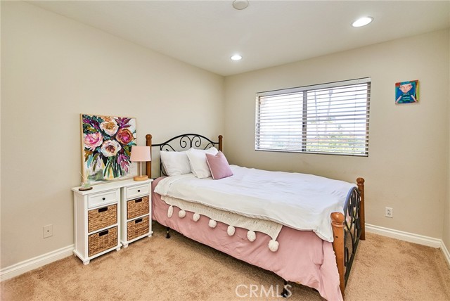 19 Las Cruces, Irvine CA: https://media.crmls.org/medias/a5cda352-8b64-4198-a129-5d06bc14a1e5.jpg