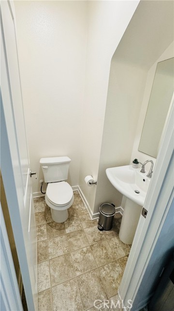 Detail Gallery Image 16 of 23 For 1376 Chervil Way, Upland,  CA 91786 - 2 Beds | 2/1 Baths