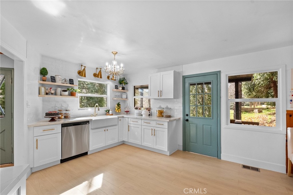 A5Ce58F5 6D18 425A B2B3 E54804C16F86 23864 Springwater Road, Crestline, Ca 92325 &Lt;Span Style='BackgroundColor:transparent;Padding:0Px;'&Gt; &Lt;Small&Gt; &Lt;I&Gt; &Lt;/I&Gt; &Lt;/Small&Gt;&Lt;/Span&Gt;