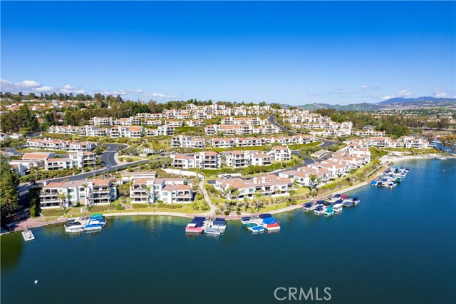 27832 Esporlas, Mission Viejo CA: https://media.crmls.org/medias/a5ce85b7-fc58-4020-b3e5-9bee49e459d4.jpg