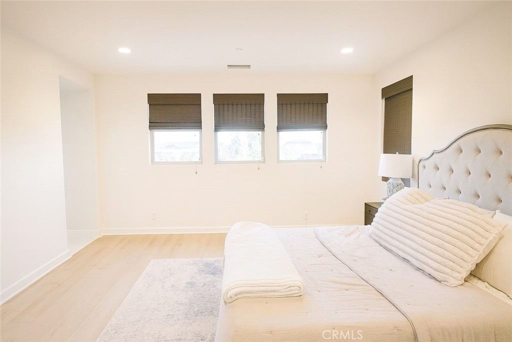 MLS #OC25263372 image #18