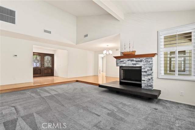 3919 Southhampton Road, Moorpark CA: https://media.crmls.org/medias/a5ce9694-7853-47f5-a7f9-ce9357a49b14.jpg