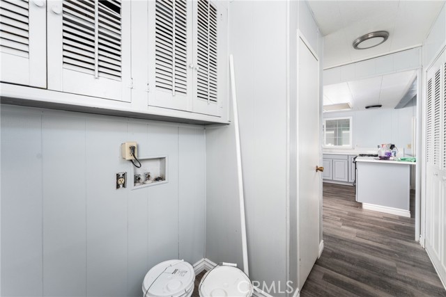 19146 Hinton Street, Hesperia CA: https://media.crmls.org/medias/a5ceab53-e06e-4d54-9cf0-3a83e6464a7c.jpg