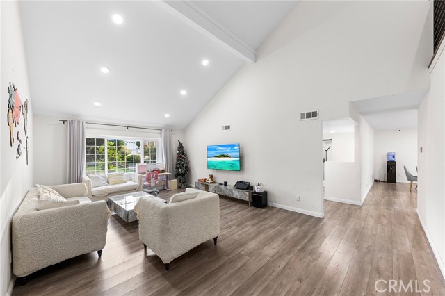 19519 Greenwillow Lane, Rowland Heights CA: https://media.crmls.org/medias/a5cec861-bd12-4710-85c0-2dda0a865acc.jpg
