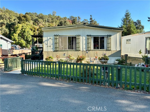 Detail Gallery Image 3 of 18 For 3630 Country Club Dr #70,  Lucerne,  CA 95458 - 2 Beds | 2 Baths