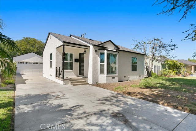 MLS# OC23186085