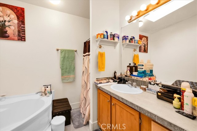 6293 Mojave Avenue, 29 Palms CA: https://media.crmls.org/medias/a5d16eda-ab09-4b7d-8a6d-913174d57dce.jpg