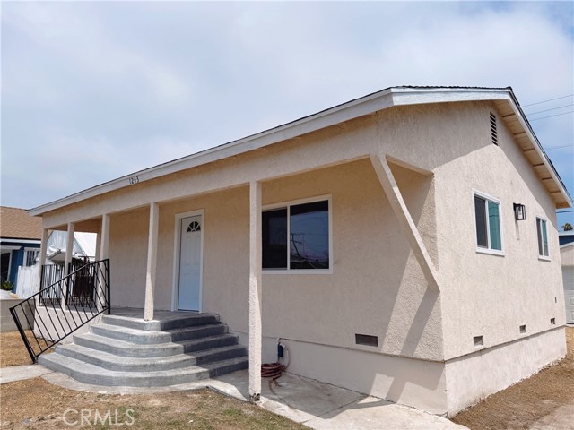 1243 W 98TH Street, Los Angeles CA: https://media.crmls.org/medias/a5d2d6b7-02ba-4167-9d72-162d53b48b39.jpg
