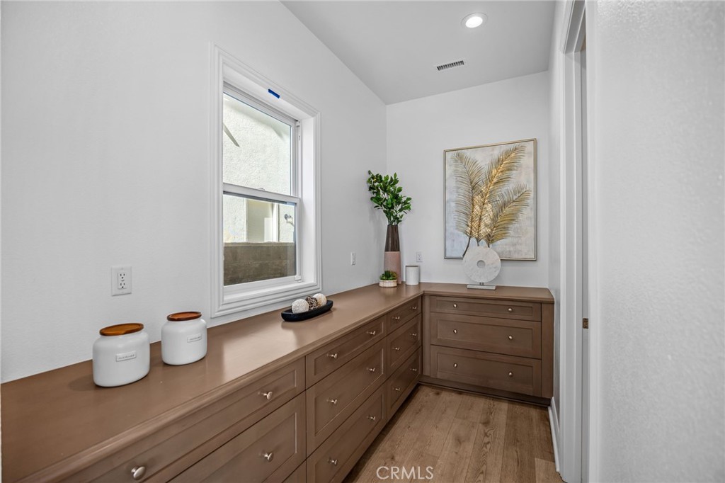 MLS #OC25254359 image #20